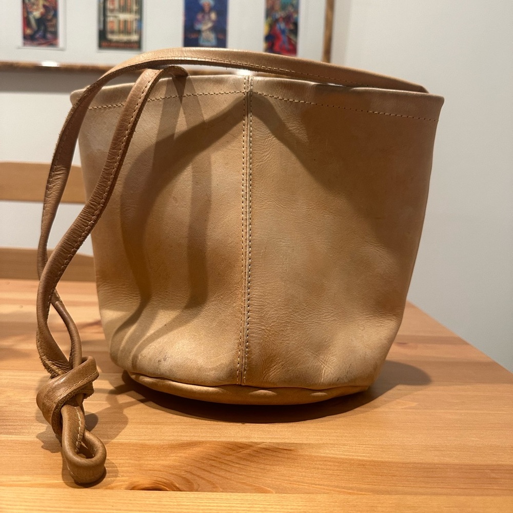 ABLE Leather Bucket Bag - Cognac